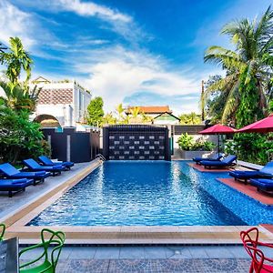 DOM Boutique Hotel